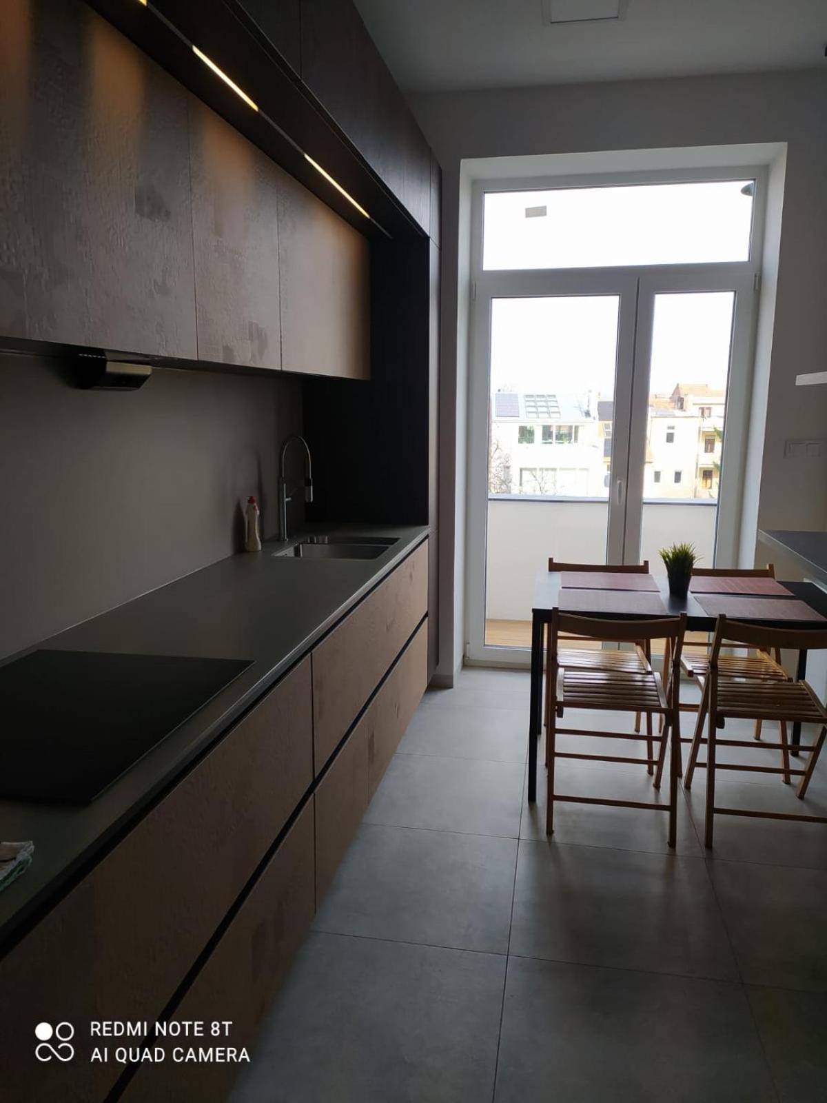 Soukromy Pokoj V Tripokojovem Byte - Private Room In Three Room Flat Brünn Exterior foto